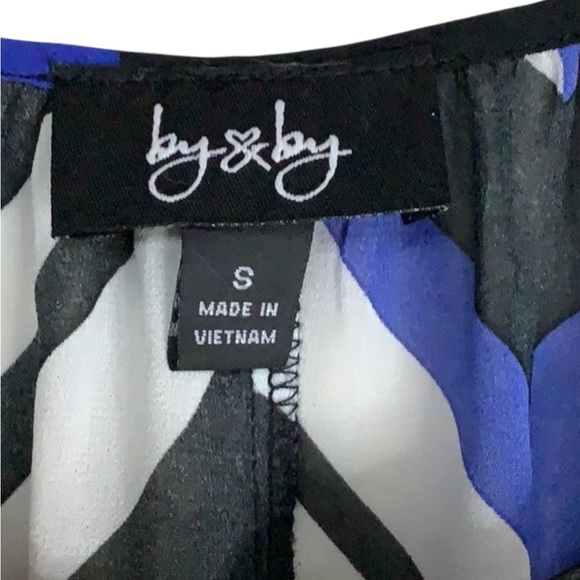 By & By Multi-color Blouse - Picture 5 of 6